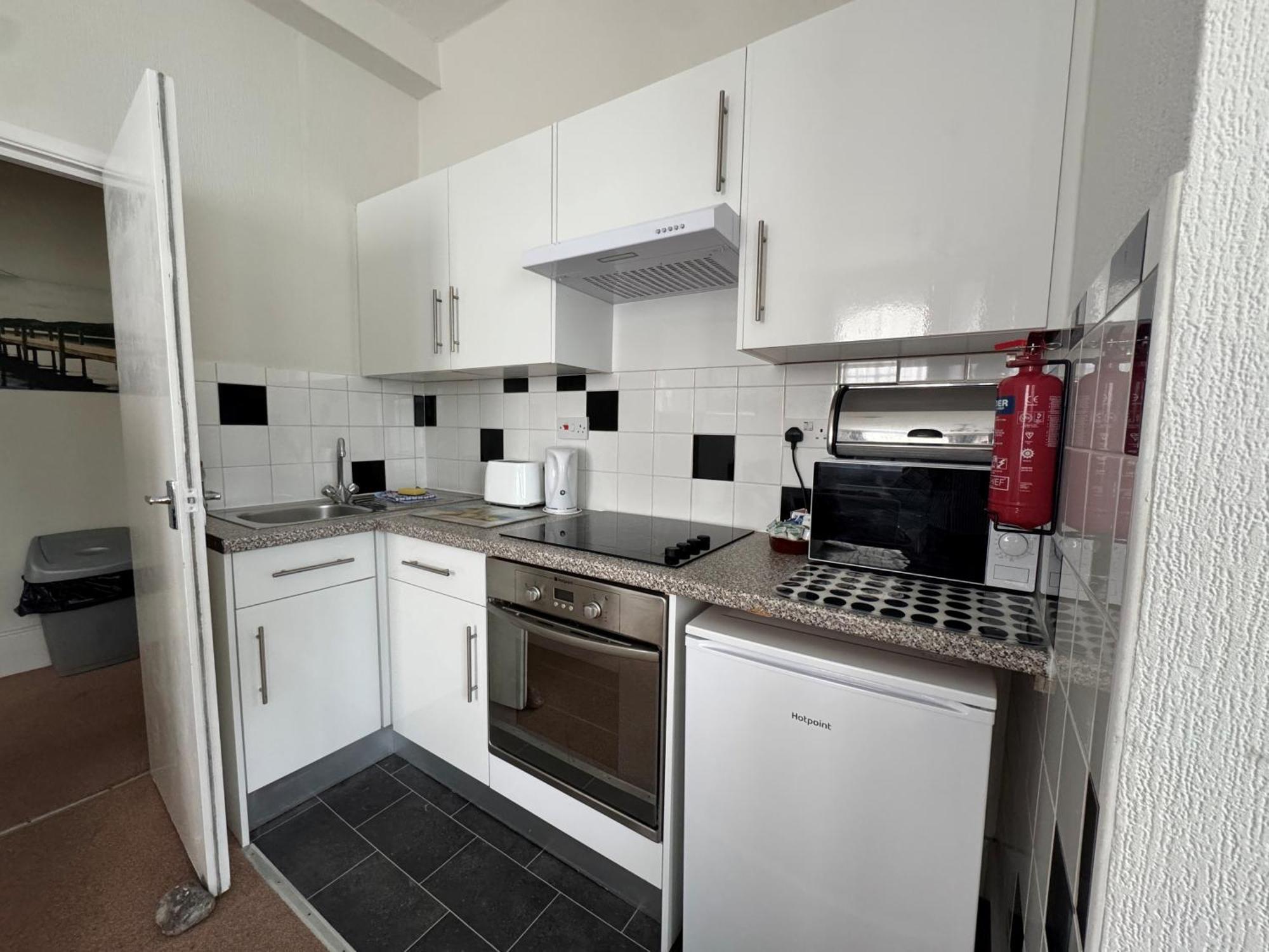 Devonshire House Holiday Flats Eastbourne Zewnętrze zdjęcie