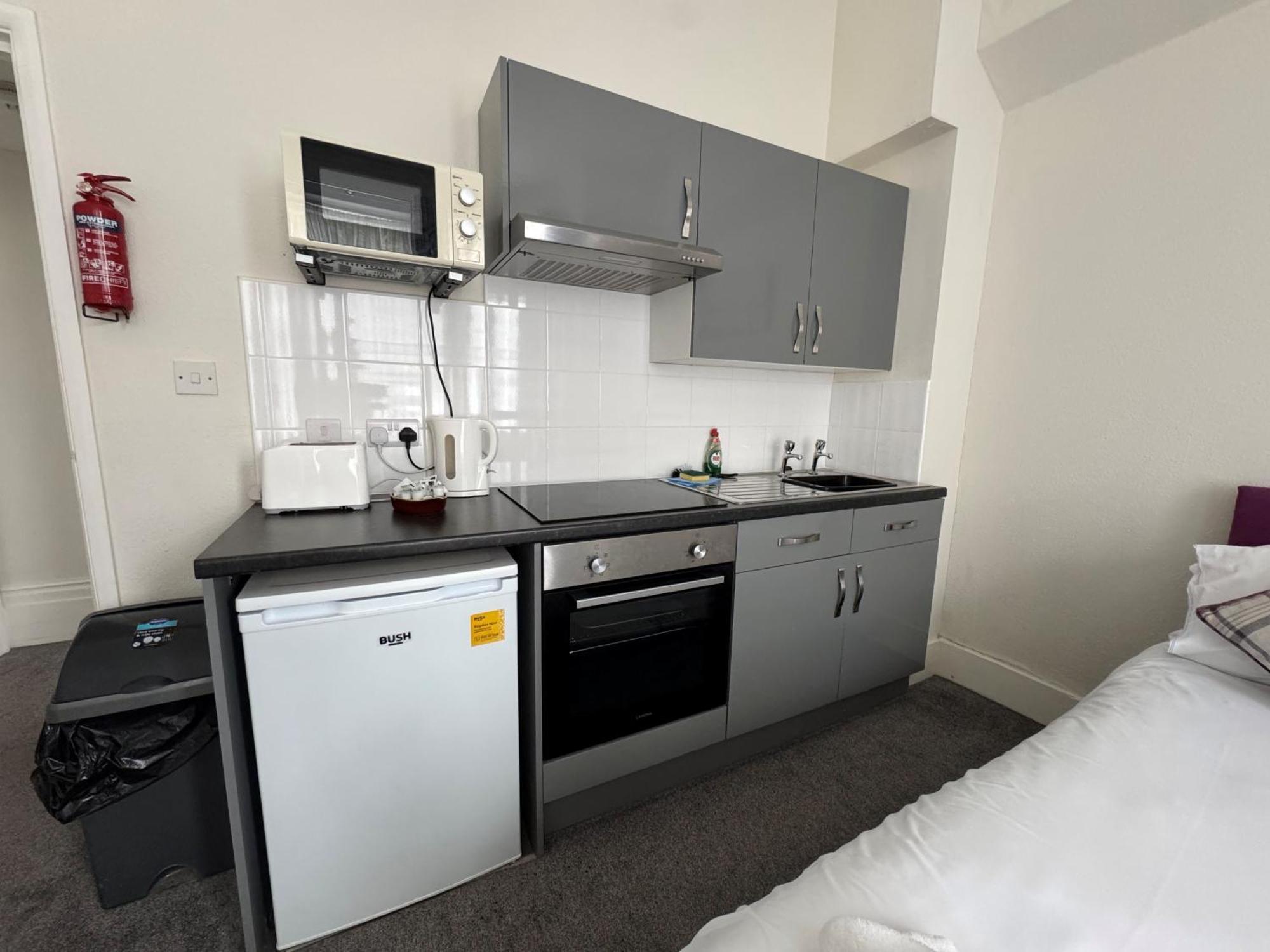 Devonshire House Holiday Flats Eastbourne Zewnętrze zdjęcie