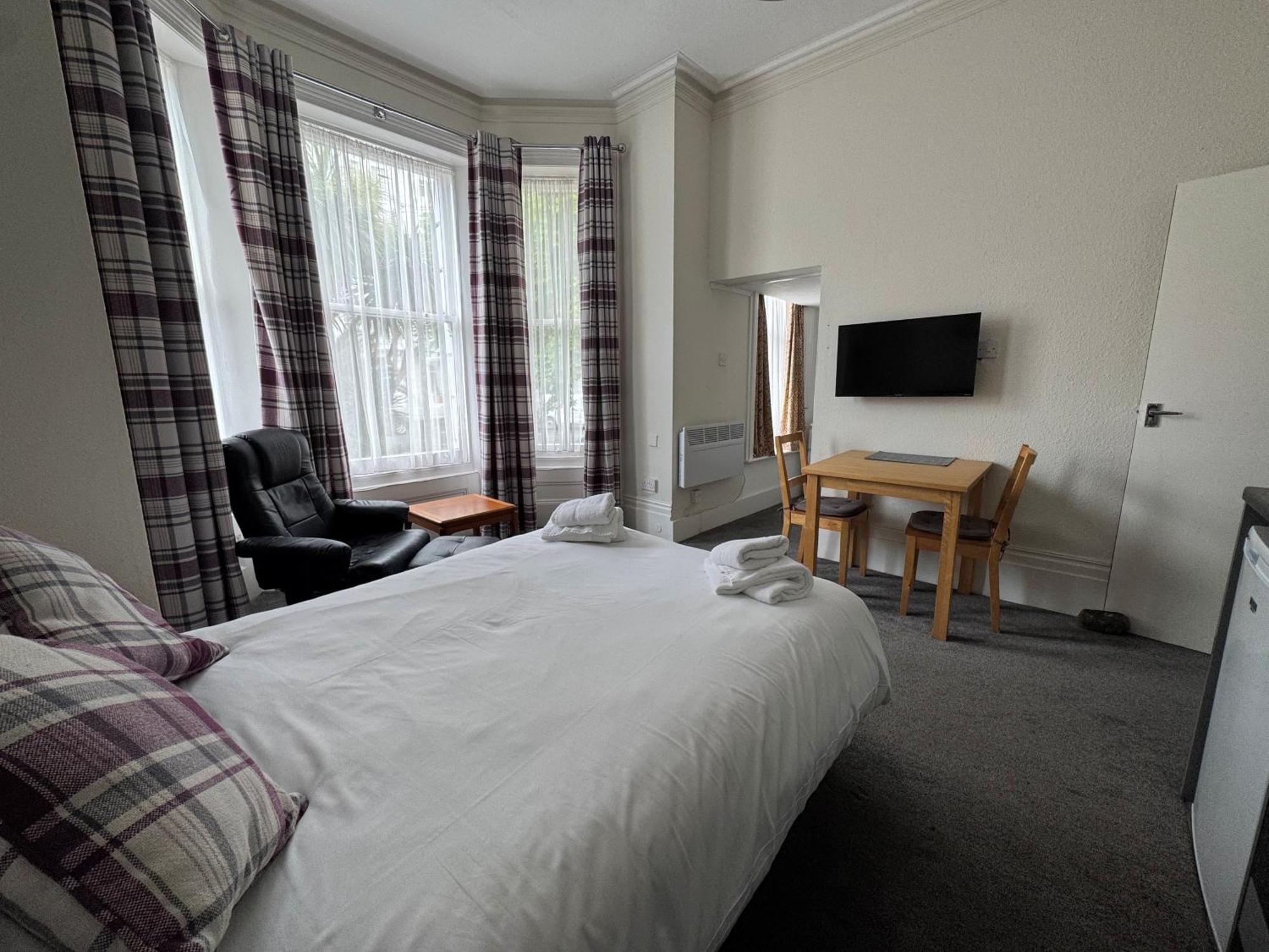 Devonshire House Holiday Flats Eastbourne Zewnętrze zdjęcie
