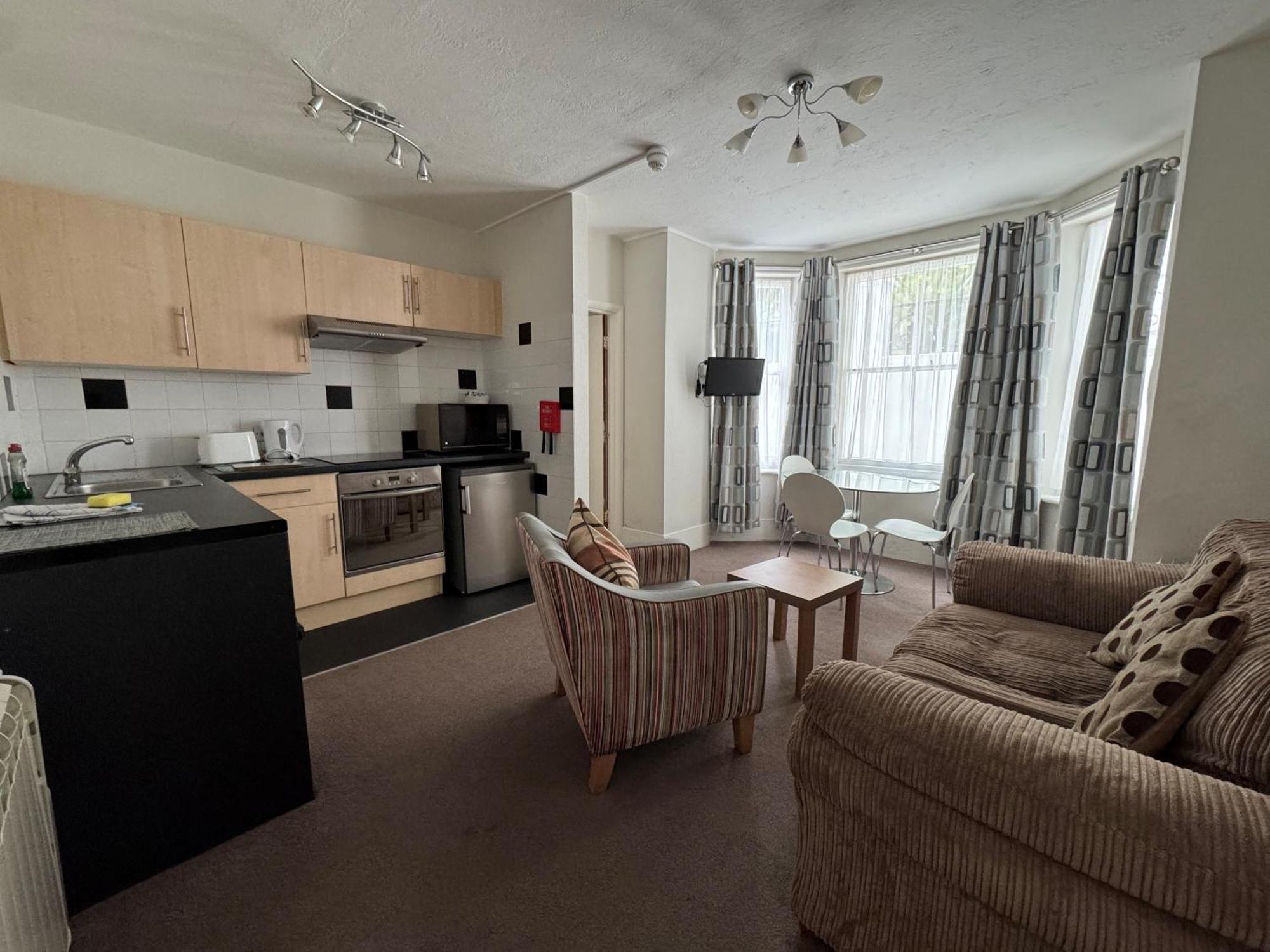 Devonshire House Holiday Flats Eastbourne Zewnętrze zdjęcie
